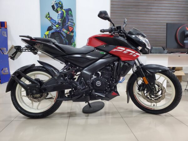 Bajaj Pulsar 200 Ns fi 2022