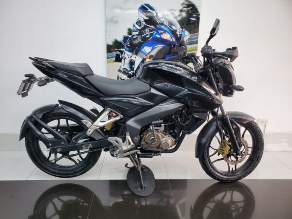 BAJAJ PULSAR 150 NS 2017