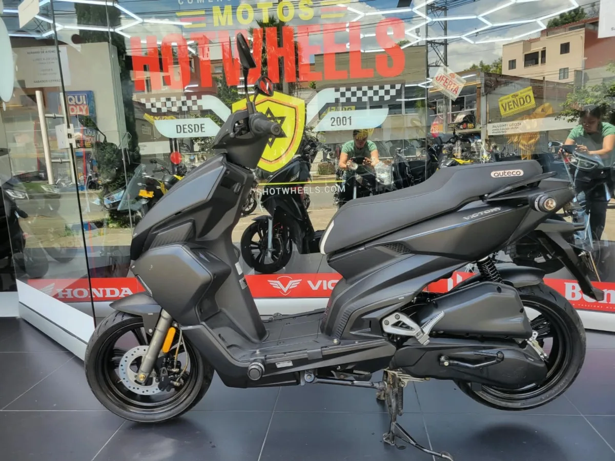 VICTORY HUNTER 150 2025 — foto 14